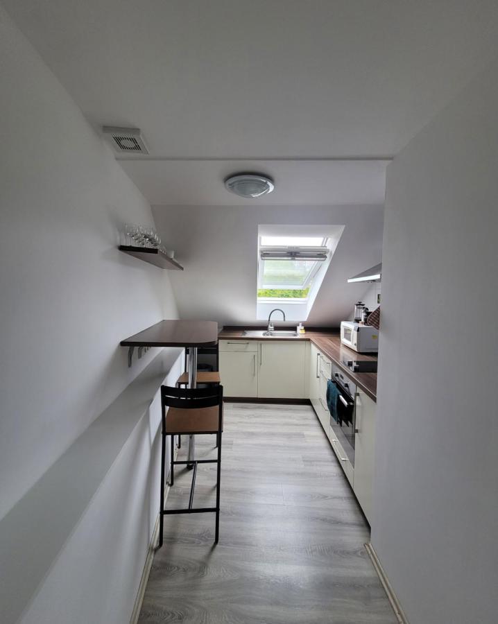 Excellent Apartments Central 3 Min Walk From The Colonnade KLV Exterior foto